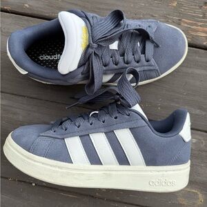 Adidas Cloudfoam Dark Blue Sneakers with White Stripes. US Women Size 7